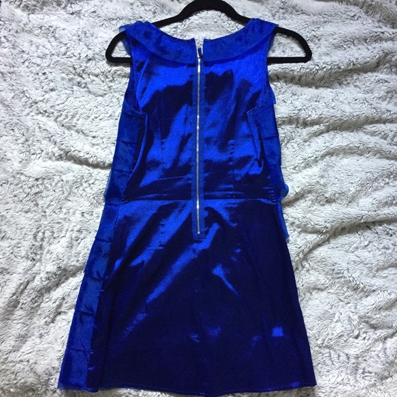 Dress - Picture 5 of 6